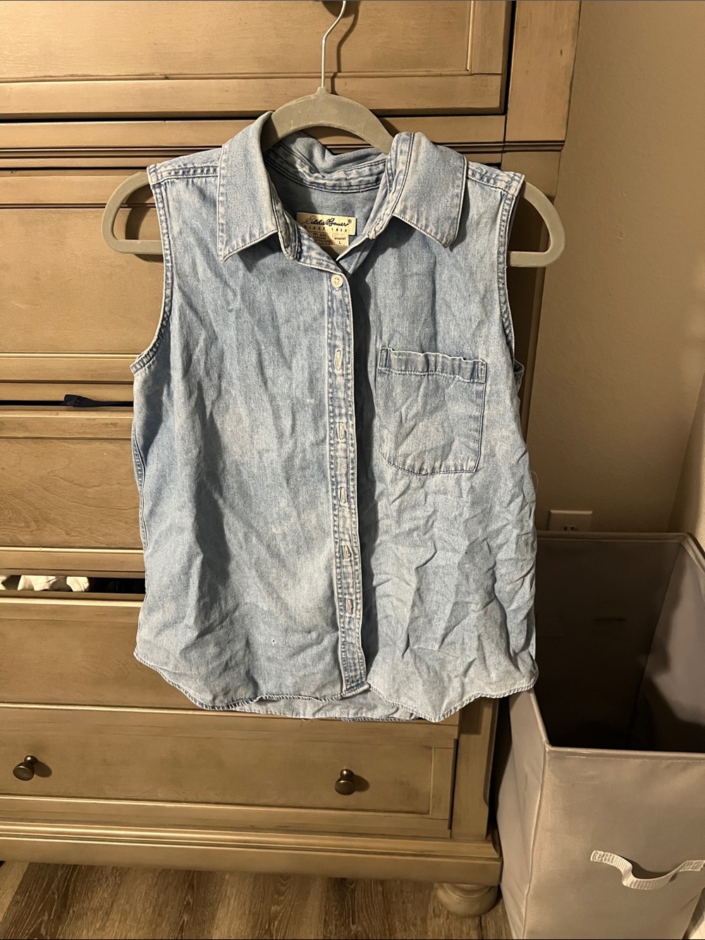 Eddie Bauer Light Blue Sleeveless Denim Button-Down Shirt